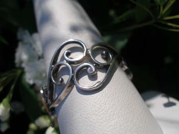 tSpinks filigree ring